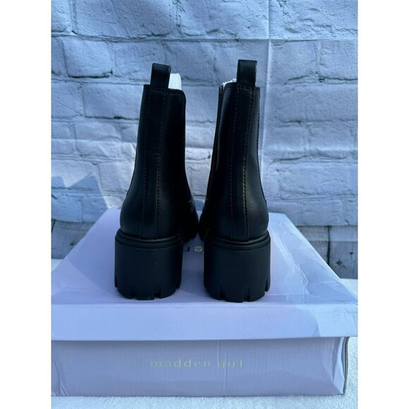 Madden girl black ankle Chelsea Tessa boots pull on chunky lug sole NWB size - Picture 4 of 8
